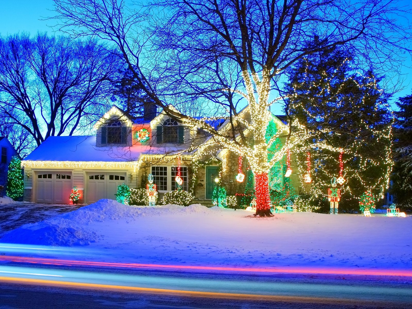 Christmas lighting featured by Hook and Ladder Cleaning